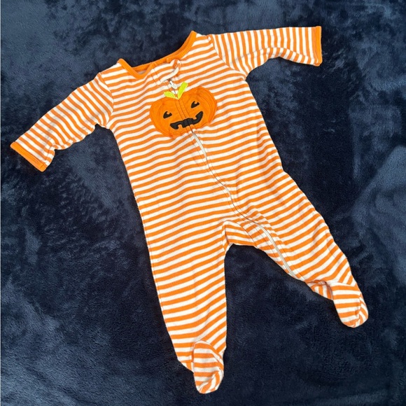 ๐ Pumpkin Sleeper Child of Mine by Carter - Picture 8 of 14